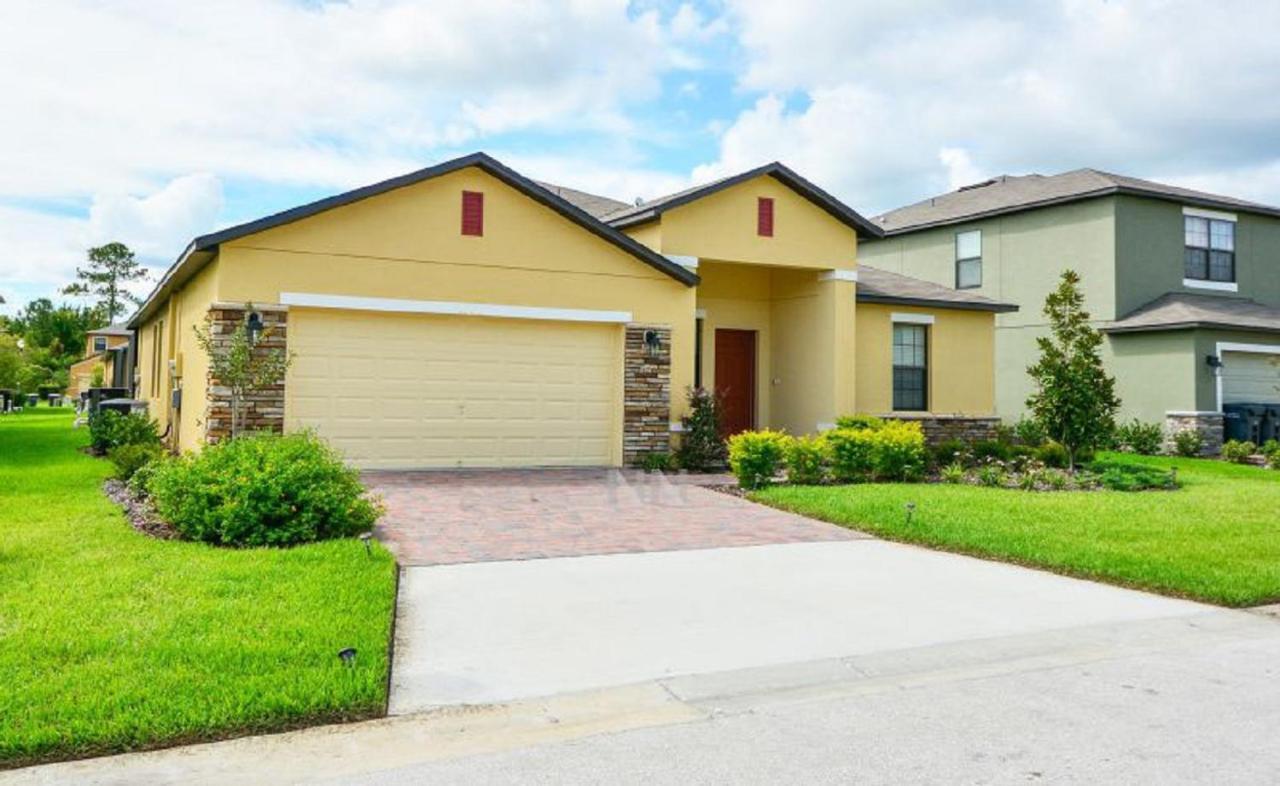 Make Memories With Your Family And Friends In This Beautiful Home 1014 Loughman 外观 照片